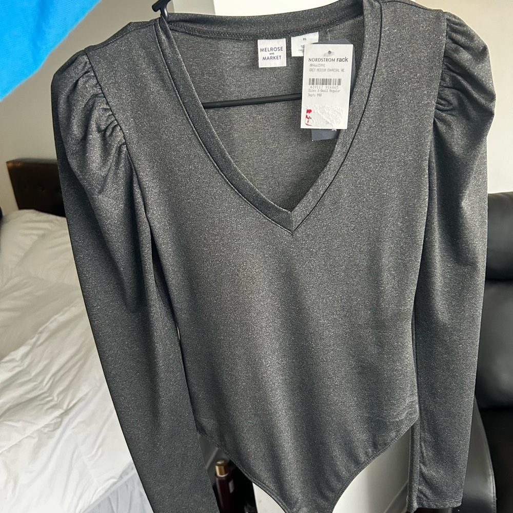 Melrose and Market Gray Fitted Puff Sleeve Bodysuit